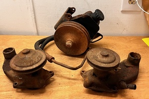 lot 250 image: FordMercury 1949-1953 Water Pumps & 1960s GM Power Steering Pump and Brackets