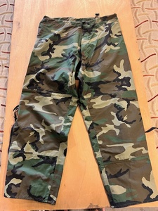 lot 269 image: Vintage U. S. Navy Gore Tex Cold Weather Nylon Camo Trousers Size Large-Long