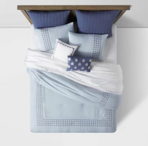 lot 1 image: New MontClair Hotel Comforter 8 Piece Set - Threshold - Queen Size, Blue - Retails 80