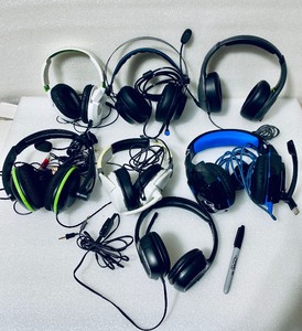 lot 28 image: Lot Of 7 - Turtle Beach, Plantronics, Kotion Each & Other Wired Headsets With Built-In Microphones - In Condition As Shown - (READ)