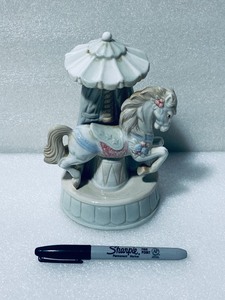 lot 61 image: Home Decor Single Merry Go Round Horse - In Condition As Shown