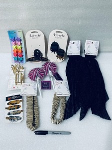 lot 85 image: Lot Of 11 New - Womens Hair Clips & Ties - As Shown