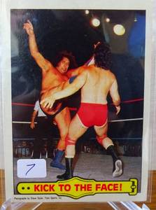 lot 7 image: 1985 Topps WWF ANDRE THE GIANT #45 Trading Card Wrestling WWE Kick to The Face