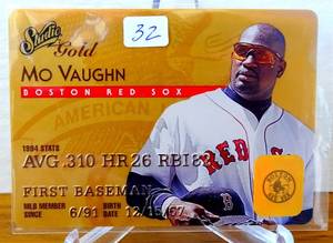 lot 32 image: Mo Vaughn 1995 Studio GOLD - INSERT LOOKS LIKE A CREDIT CARD $$