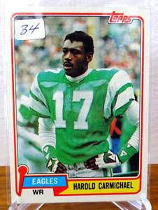 lot 34 image: 1981 Topps - #35 Harold Carmichael (ALL PRO HALL OF FAME)