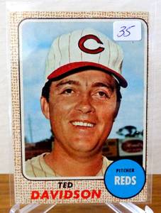 lot 35 image: 1968 Topps Baseball Ted Davidson #48 Cincinnati Reds Vintage Card