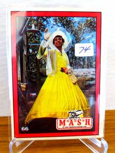 lot 74 image: VINTAGE 1982 MASH JAMIE FARR AS KLINGER GONE WITH THE WIND #66 $$