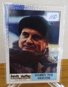 lot 110 image: HOME ALONE 2 HARRY THE HEISTER JOE PESCI CARD
