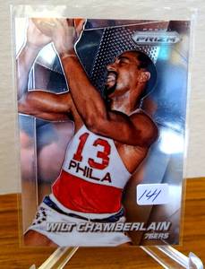 lot 141 image: 2014-15 Prizm Wilt Chamberlain Prizm #220