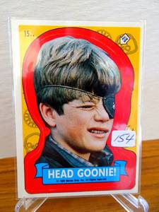 lot 154 image: 1985 Topps The Goonies Warner Bros Sticker Card #15 - Head Goonie - Sean Astin $$