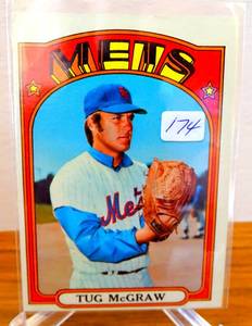 lot 174 image: 1972 Topps #163 Tug McGraw (FATHER OF TIM MCGRAW)