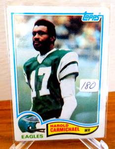 lot 180 image: 1982 Topps #440 Harold Carmichael  HOF