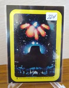 lot 224 image: 1978 Topps Close Encounters of the Third Kind Sticker # 4 Orange Lights $