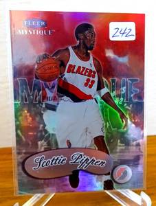 lot 242 image: SCOTTIE PIPPEN 1999-2000 Fleer Mystique #23 - TRAIL BLAZERS $$