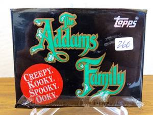 lot 260 image: 1991 TOPPS ADAMS FAMILY WAX PACK