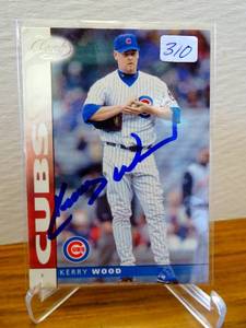 lot 310 image: AUTOGRAPHED 2002 Leaf Chicago Cubs Baseball Card #61 Kerry Wood