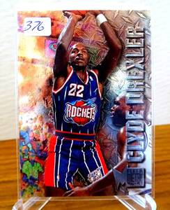 lot 376 image: 1996-97 Fleer Metal Clyde Drexler #36 HOF