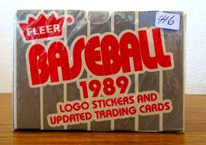 lot 416 image: Factory Sealed Fleer 1989 ML Baseball Traded Updates Set 132 Cards 22 Stickers $$$