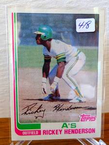 lot 418 image: 1982 Topps #610 Rickey Henderson As HOF $$