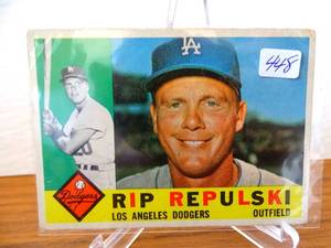 lot 448 image: VINTAGE 1960 Topps Rip Repulski #265