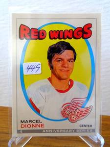 lot 449 image: 1971-72 OPC O PEE CHEE MARCEL DIONNE #133 ROOKIE RC HOCKEY $$$