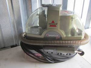 lot 70 image: Bissell spot bot pet carpet cleaner