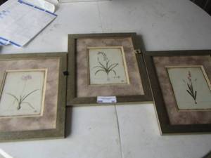 lot 90 image: 15 x 13 qty 3 framed floral art