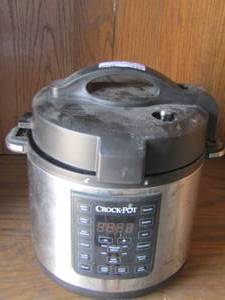 lot 127 image: crock-pot pressure cooker