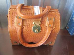 lot 135 image: Leather womens handbag