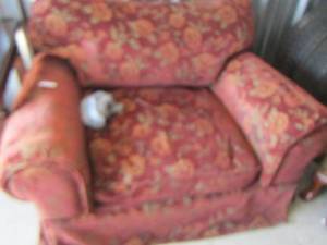 lot 146 image: Red cushion oversized sitting chair LANE FURNITURE