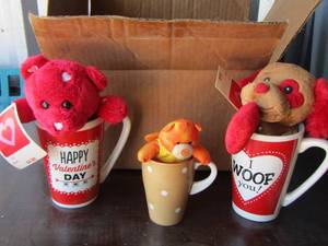 lot 153 image: happy valentines coffee cups, mini coffee cup with bears