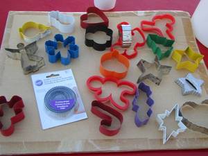 lot 185 image: cookie cutters of all shapes