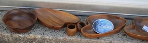 lot 191 image: wooden kitchen dishes or use for dcor or candy dishes