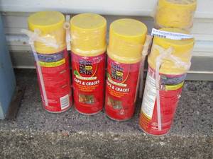 lot 204 image: GREAT STUFF Foam Spray -gap and crack sealer foam spray  QTY 4