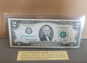 lot 19 image: 1976 bicentennial Two Dollar $2 bill