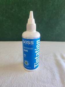 lot 17 image: Selection of 4 Kiss Colors - Tintation - Azure