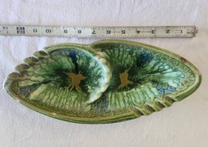 lot 35 image: Vintage California Pottery ashtray - Maurice of California