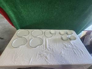 lot 126 image: Set of 5 Noritake Silverdale teacup and snack plates