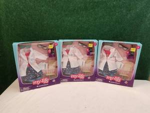lot 229 image: Selection of 3 my life as-scientist play sets