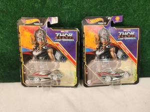 lot 234 image: Selection of 2 Hot wheels - Thor