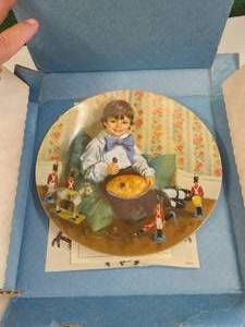 lot 255 image: Collectible plate - Little Jack Horner with COA by Reco