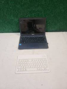 lot 294 image: Asus laptop computer with wireless keyboard - untested