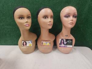 lot 307 image: Selection of 3 mannequin heads