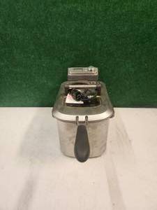 lot 339 image: Single station deep fryer