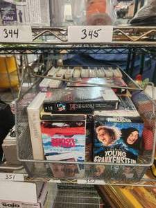 lot 352 image: Selection of VHS movies - Disney