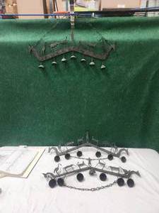lot 313 image: Selection of 3 wrought iron hanging windchimes - decor.