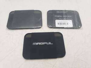 lot 48 image: MAGPUL DAKA Essential Wallet   Black - QUANTITY 3 - BID IS TIMES THE QUANTITY