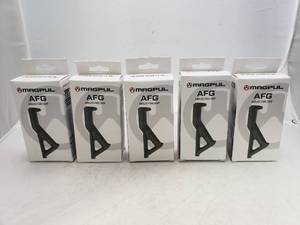 lot 269 image: MAGPUL Angled Fore Grip AFG1   OD Green - QUANTITY 5 - BID IS TIMES THE QUANTITY
