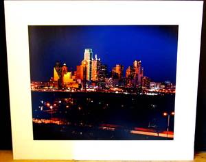 lot 196 image: BEAUTIFUL NIGHT SKYLINE PHOTO OF DALLAS SIGNED IN GOLD by WISE - PHOTO IS 16 X 20