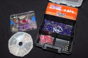 lot 97 image: Jewlery Making Notations and Crafting Items